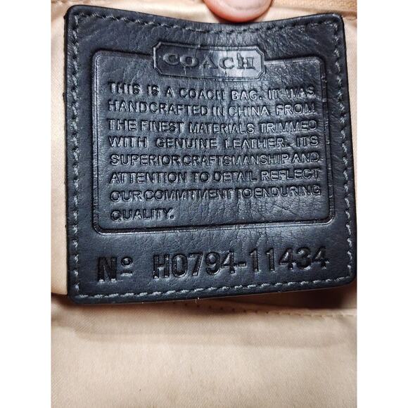 COACH AUTHENTIC BLEEKER SIGNATURE CANVAS LEATHER FLAP SHOULDER BAG 11434 - Picture 15 of 16